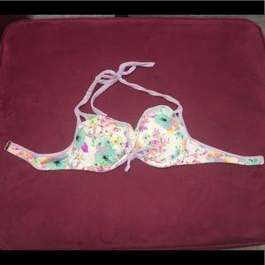 Victoria’s Secret bikini top 32C -adds 2 cups